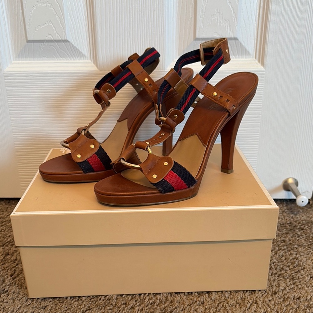 MICHAEL Michael Kors Seaport T-Strap Sandal